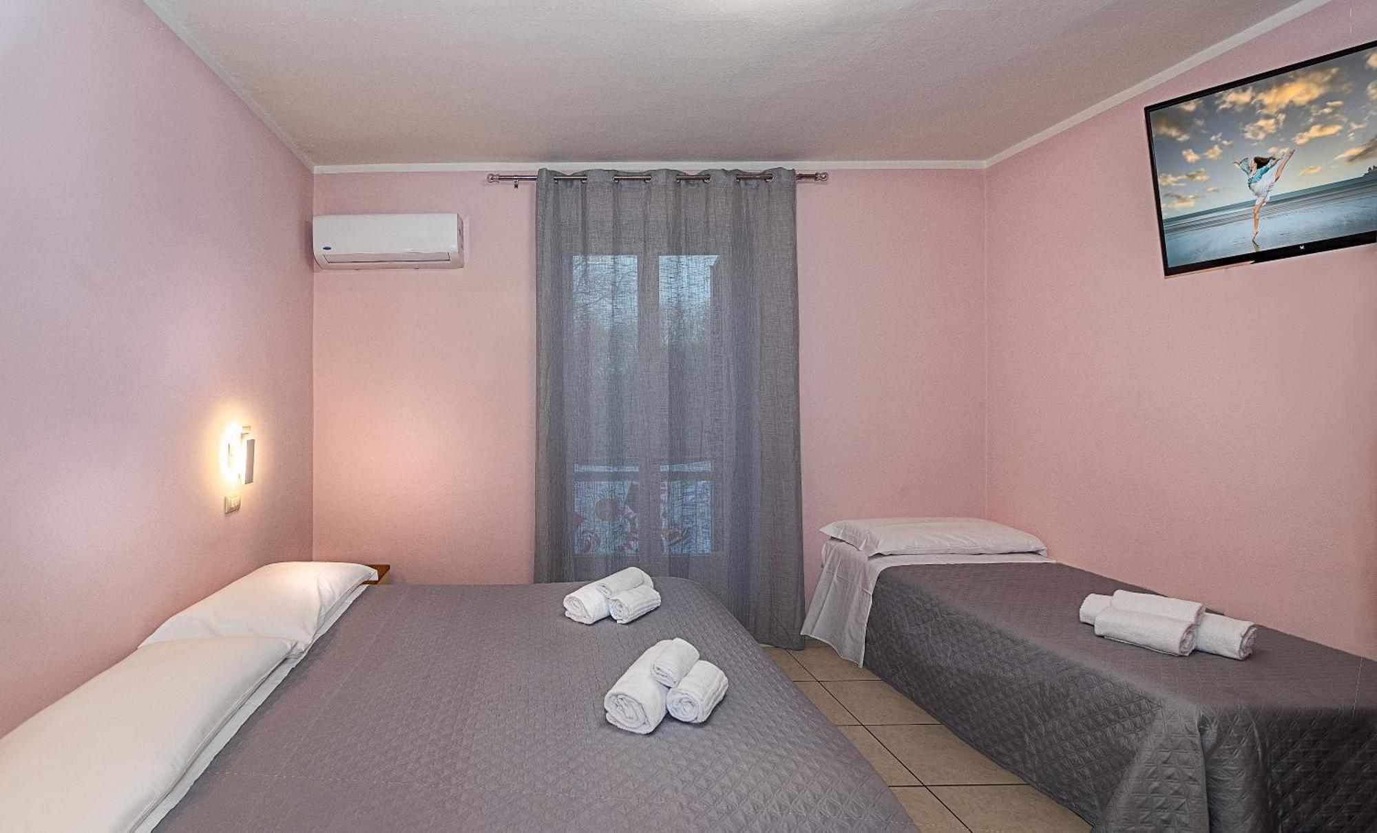 Hotel Villa Benvenuti Viareggio Exterior foto
